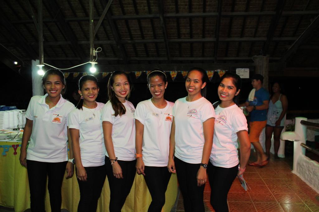 Scandi Divers Puerto Galera Ngoại thất bức ảnh