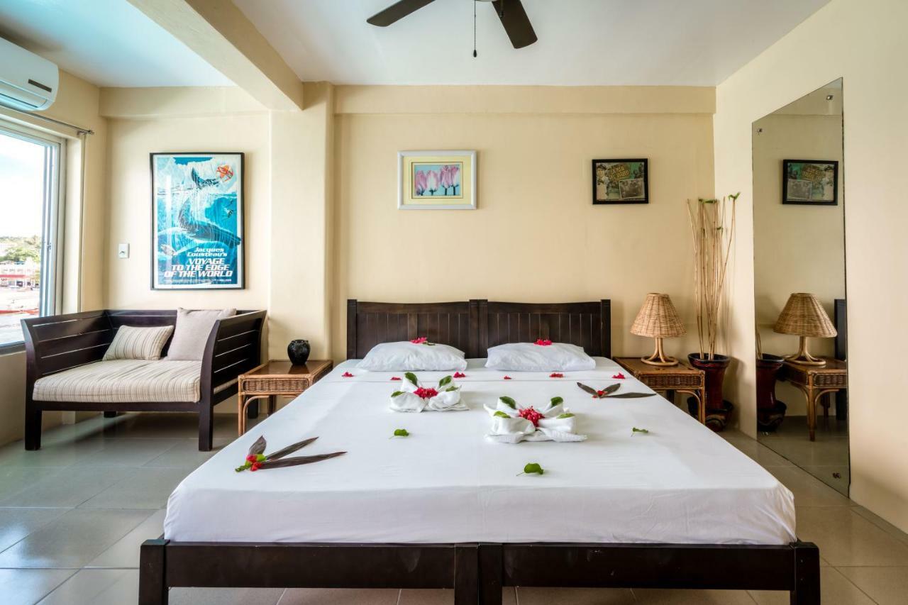 Scandi Divers Puerto Galera Ngoại thất bức ảnh
