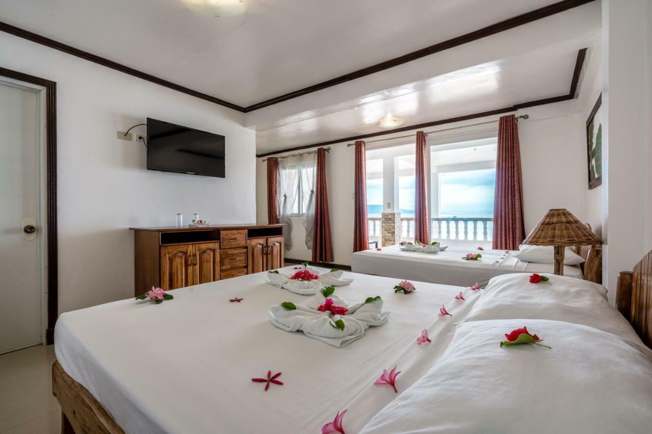 Scandi Divers Puerto Galera Ngoại thất bức ảnh
